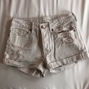 Bullhead Jean shorts with rips - 24 - white sand